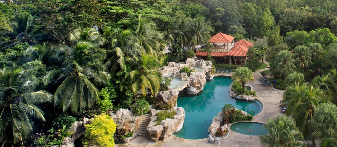 Royale Chulan Серембан Екстериор снимка The Rock Pool